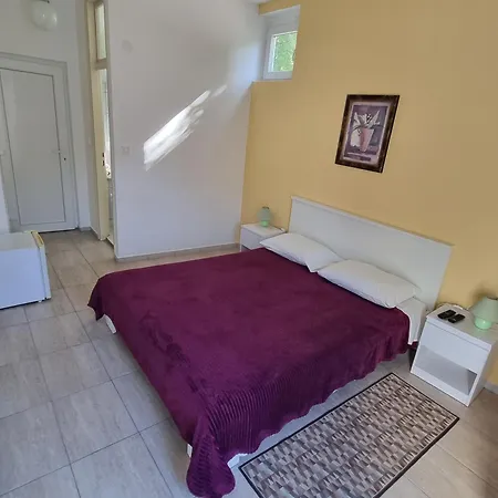 Pensión Morska Grota 3*