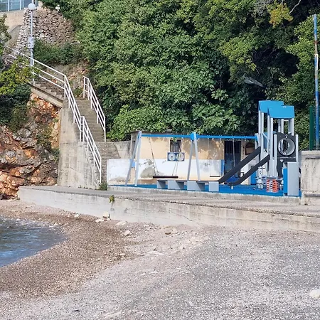 Pensión Morska Grota Povile