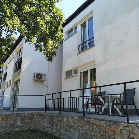 Morska Grota Pensionat Povile