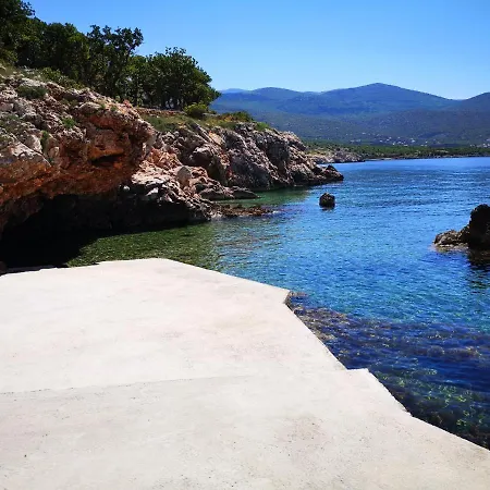 Pensión Morska Grota Povile