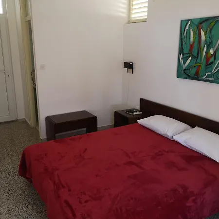 Pensión Morska Grota 3*