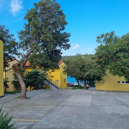 Morska Grota Pensionat Povile