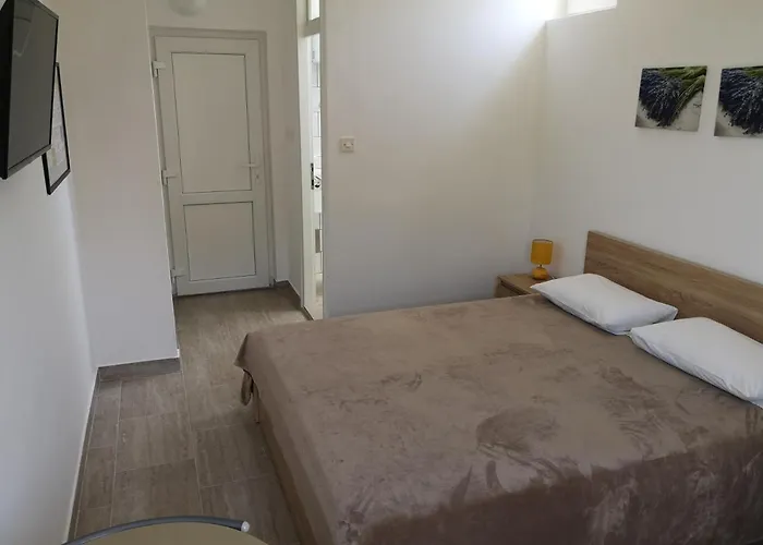 Gostinjska kuća Morska Grota 3*
